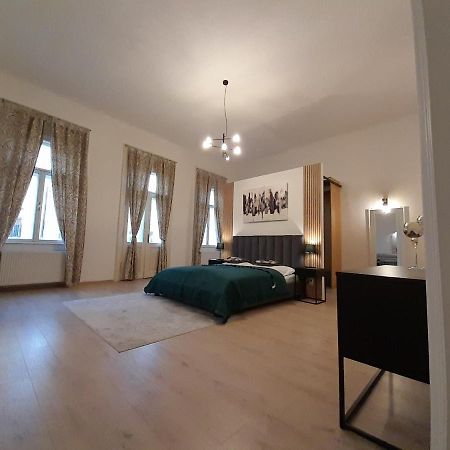 Entrez Apartment 3 - Historical Centre Kosice Ngoại thất bức ảnh