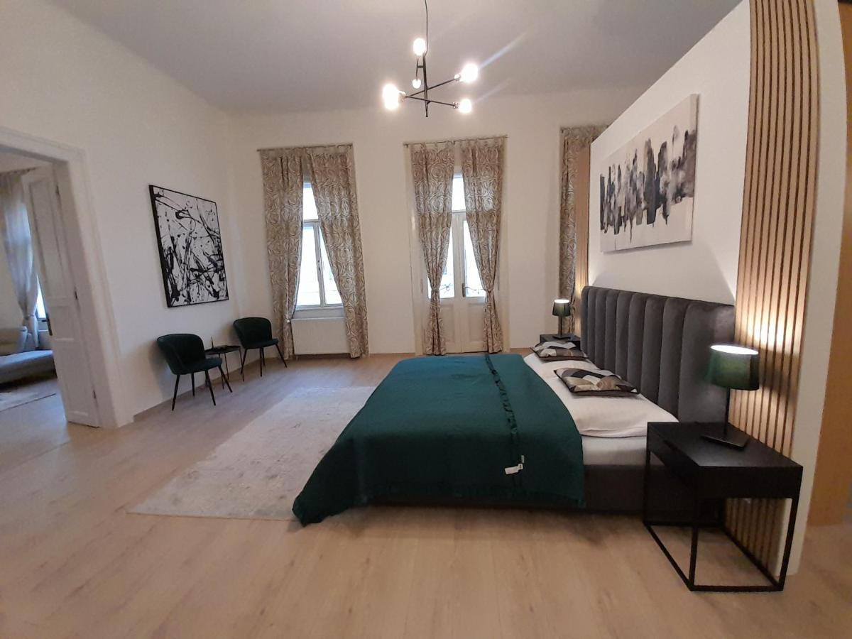 Entrez Apartment 3 - Historical Centre Kosice Ngoại thất bức ảnh