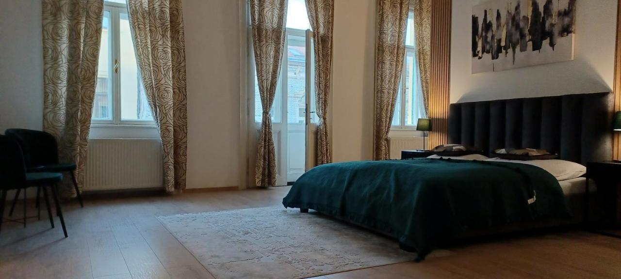 Entrez Apartment 3 - Historical Centre Kosice Ngoại thất bức ảnh
