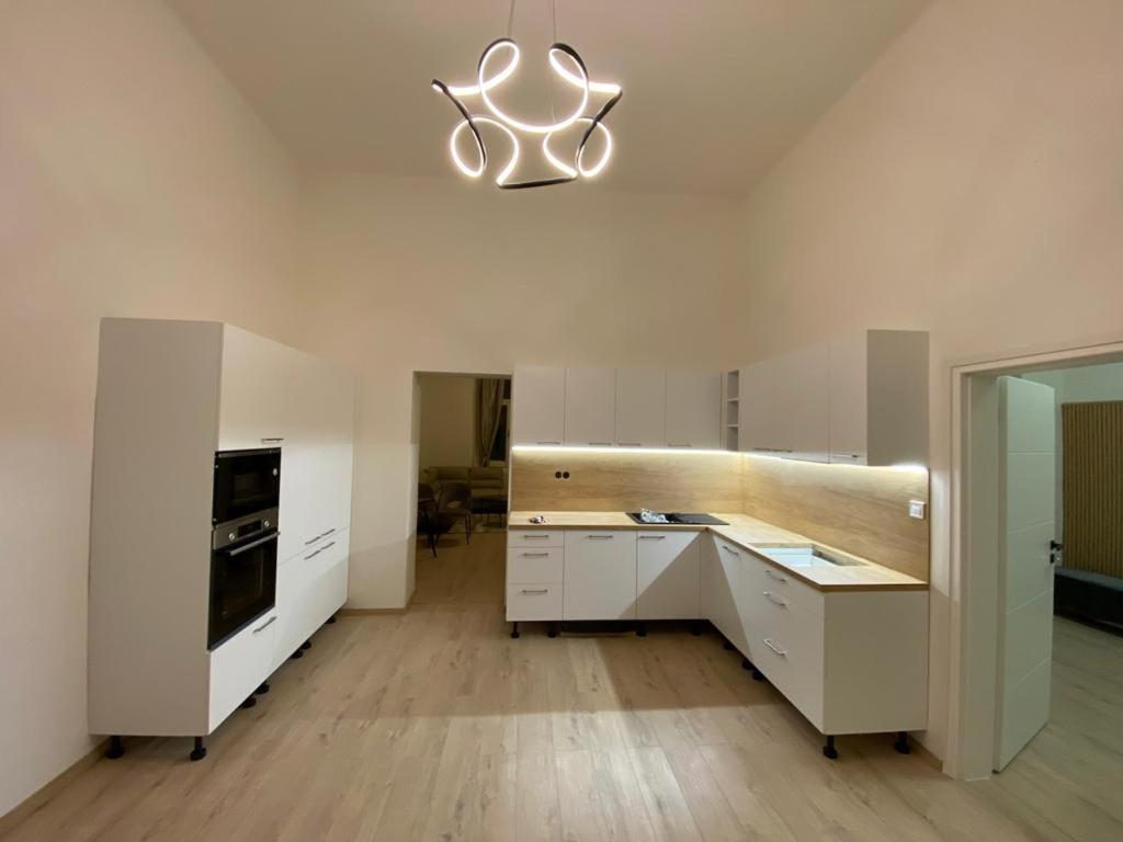 Entrez Apartment 3 - Historical Centre Kosice Ngoại thất bức ảnh