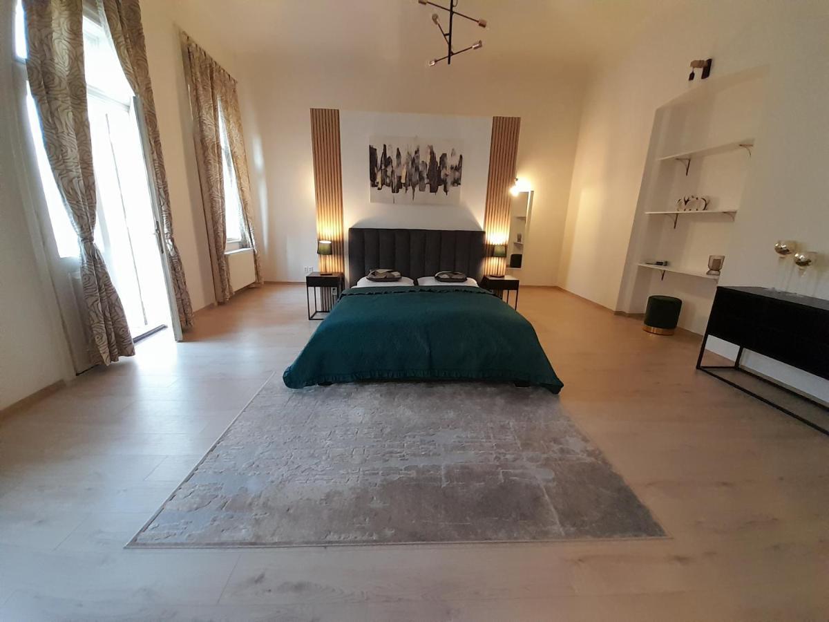 Entrez Apartment 3 - Historical Centre Kosice Ngoại thất bức ảnh