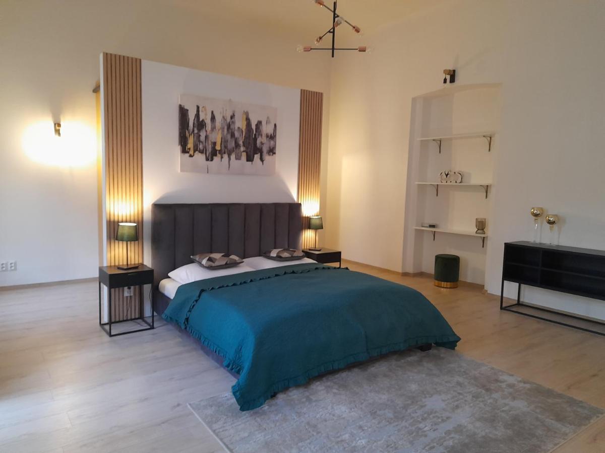 Entrez Apartment 3 - Historical Centre Kosice Ngoại thất bức ảnh