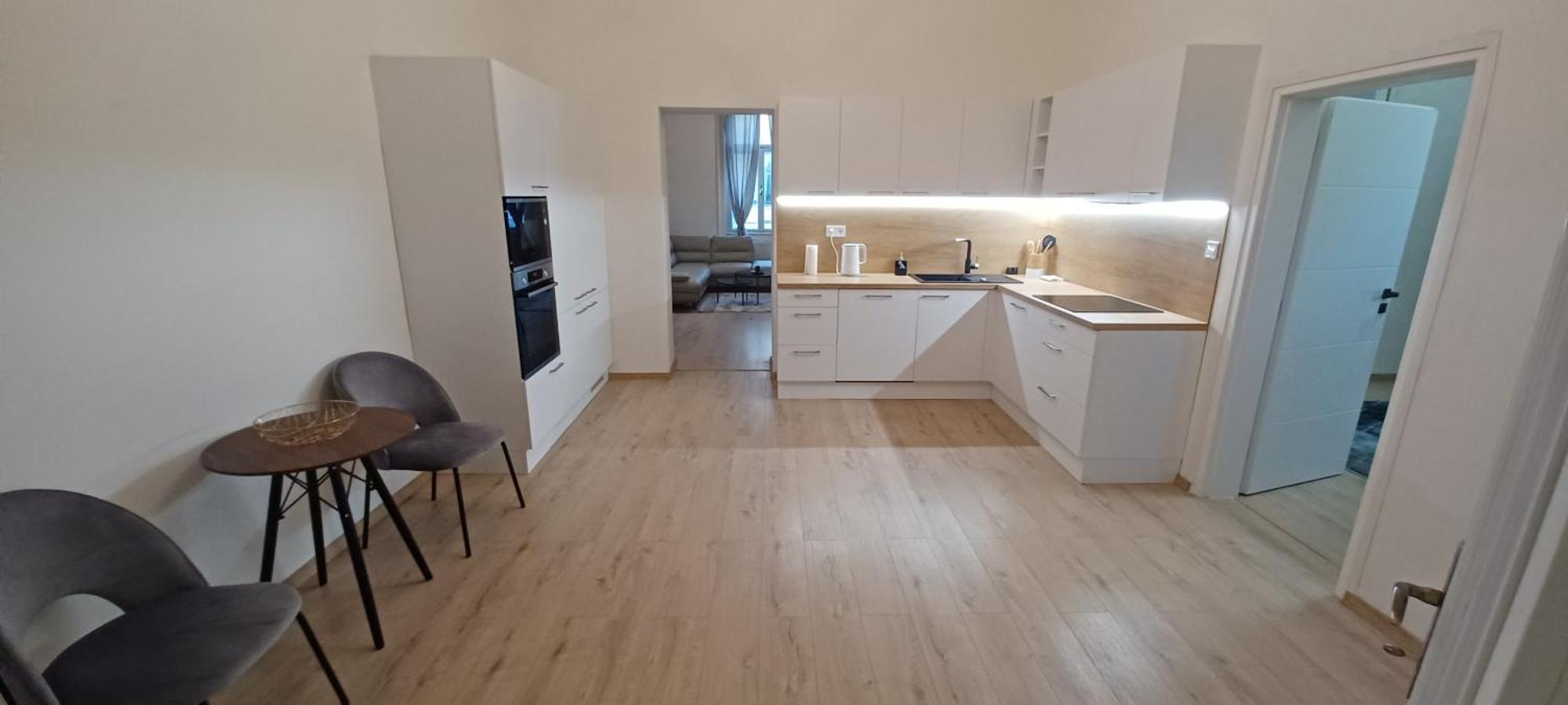 Entrez Apartment 3 - Historical Centre Kosice Phòng bức ảnh