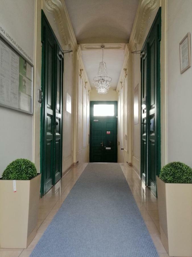 Entrez Apartment 3 - Historical Centre Kosice Ngoại thất bức ảnh