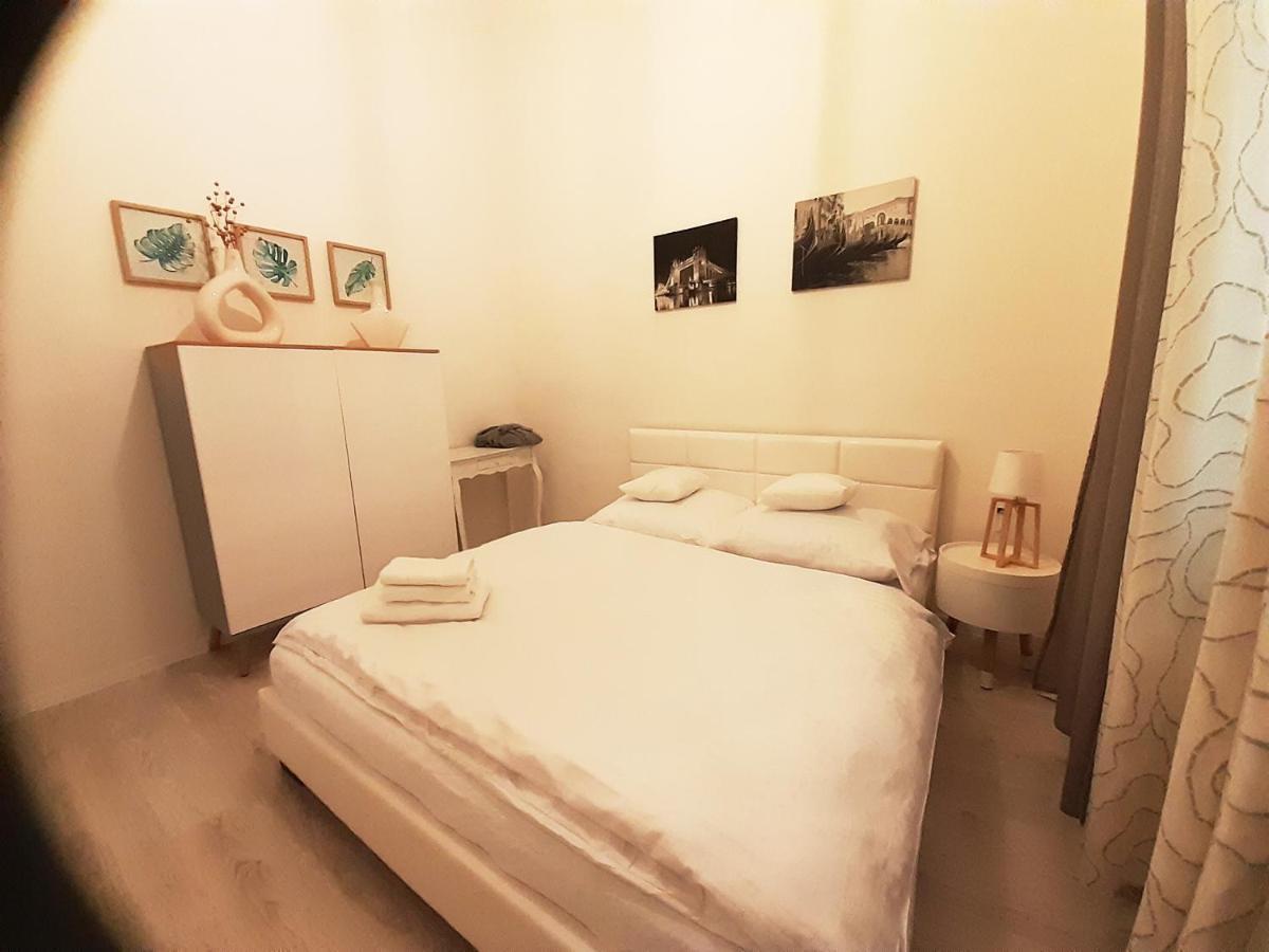 Entrez Apartment 3 - Historical Centre Kosice Ngoại thất bức ảnh