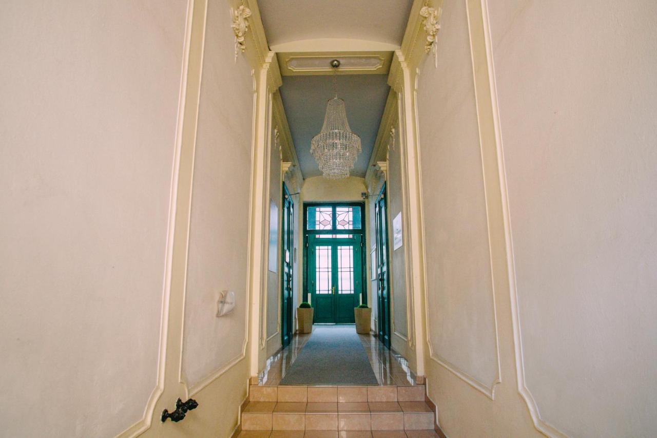 Entrez Apartment 3 - Historical Centre Kosice Ngoại thất bức ảnh